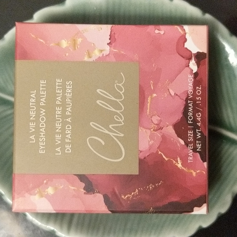 NWT Chella Eyeshadow Palette